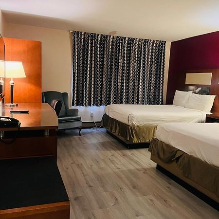 Mountain Inn Iron Mountain Bagian luar foto